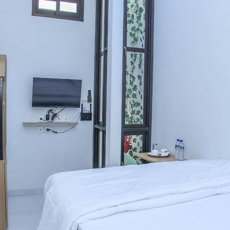 Laswi Syariah Guest House Bandung Luaran gambar
