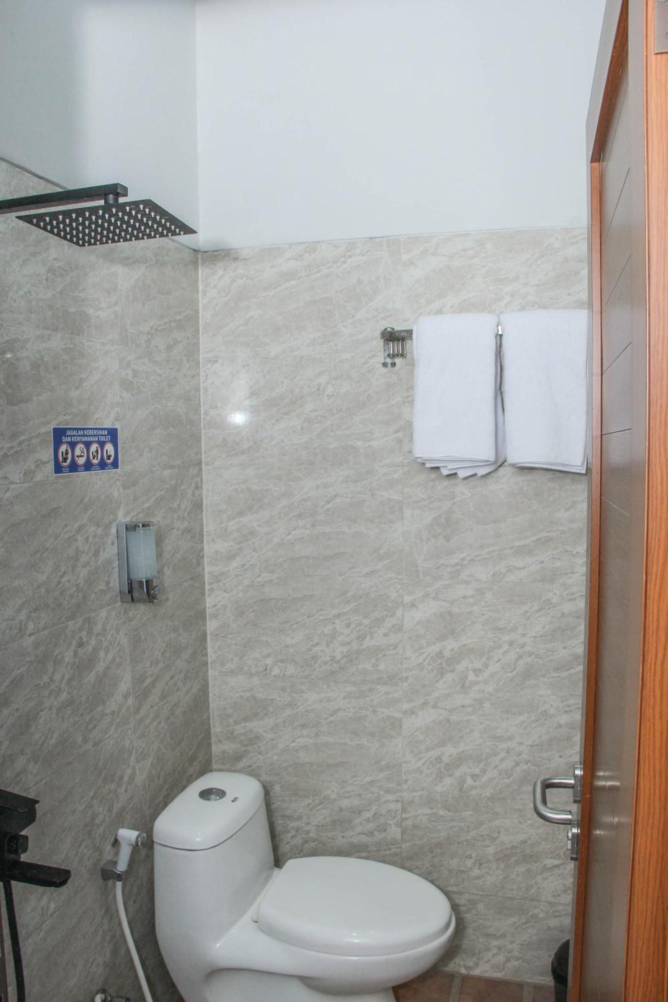 Laswi Syariah Guest House Bandung Luaran gambar